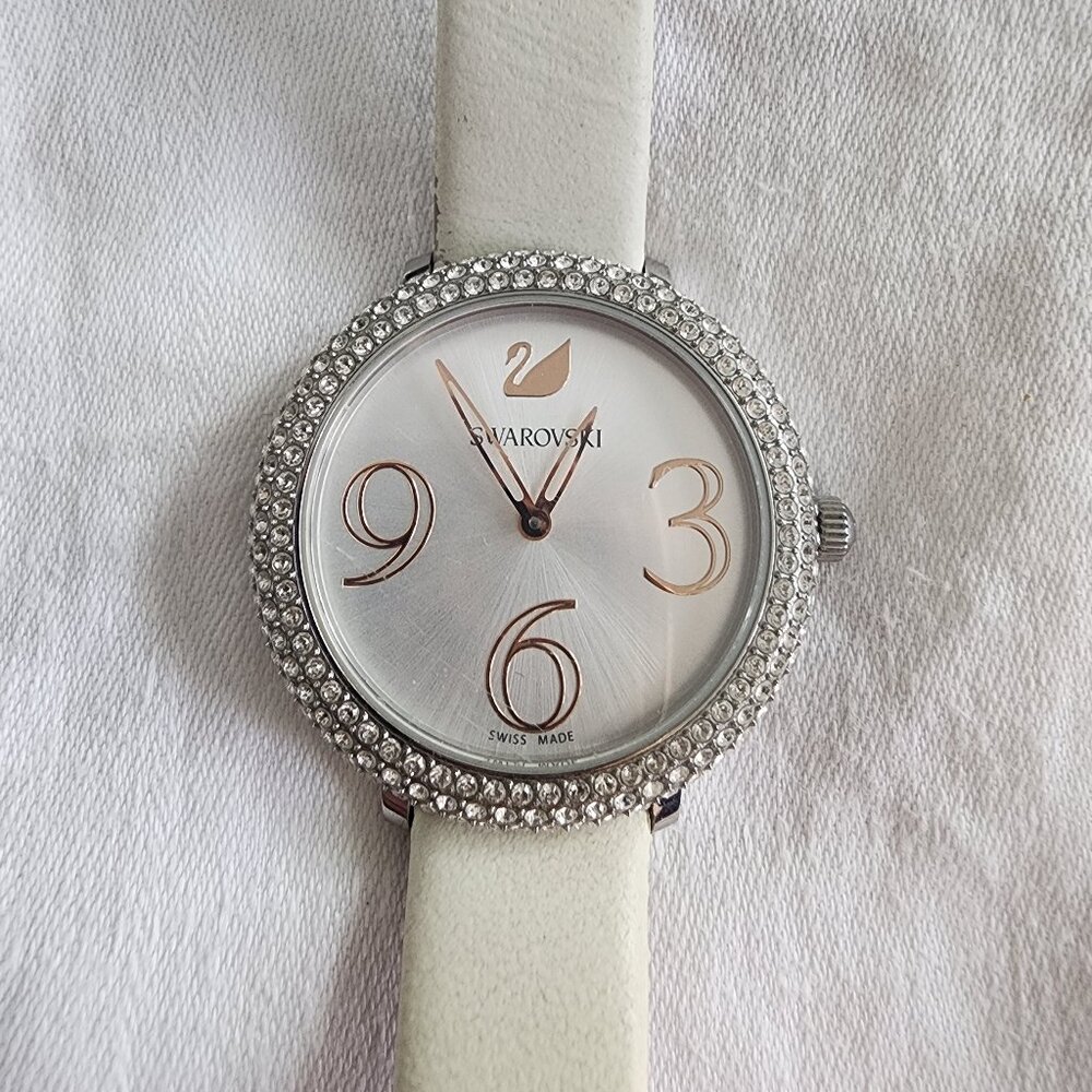 SWAROVSKI CRYSTAL FROST 34MM SILVERTONE SUNRAY DIAL WATCH